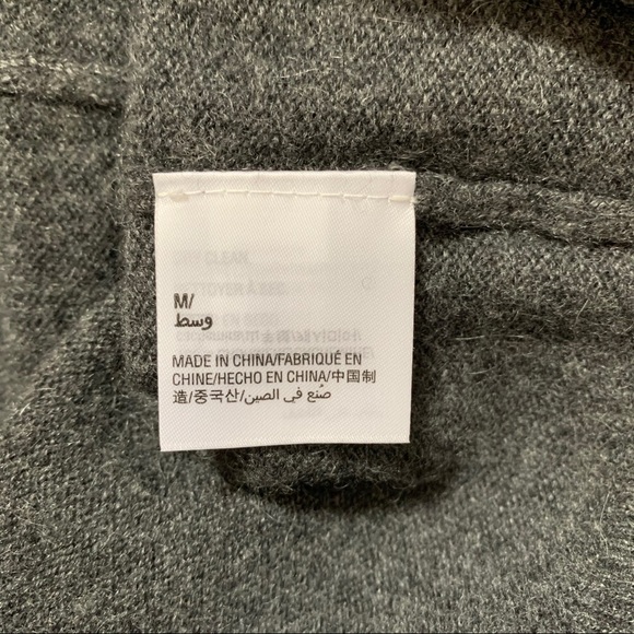 NWOT! Ladies Charter Club Cashmere V Neck Sweater - Picture 5 of 5